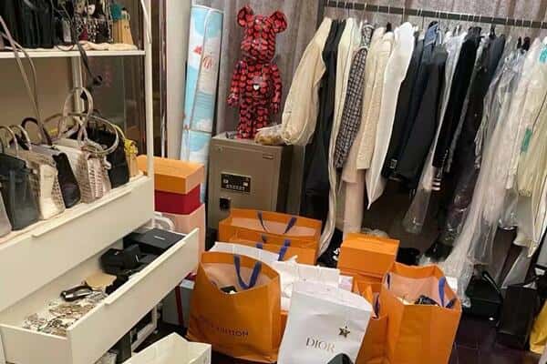 长寿区回收一线品牌衣服